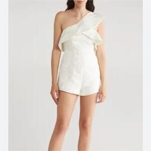 Sale !Lulu's One Shoulder Romper NWT